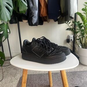 Adidas Forum bold shoes - Black sneakers in really good condition. size 7M